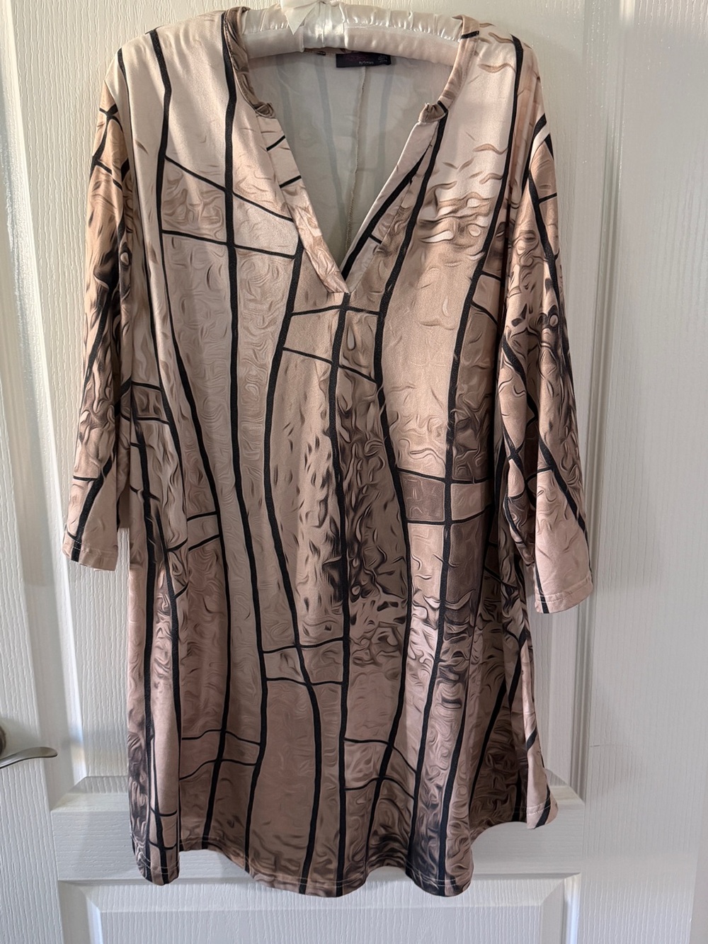 Women's Taupe and Black Grid-Print V-Neck Blouse